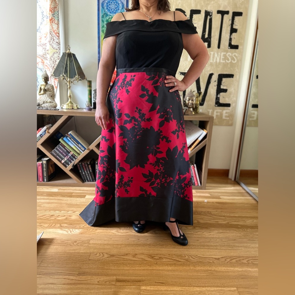 Morgan & Co. Black and Red Floral A-Line dress